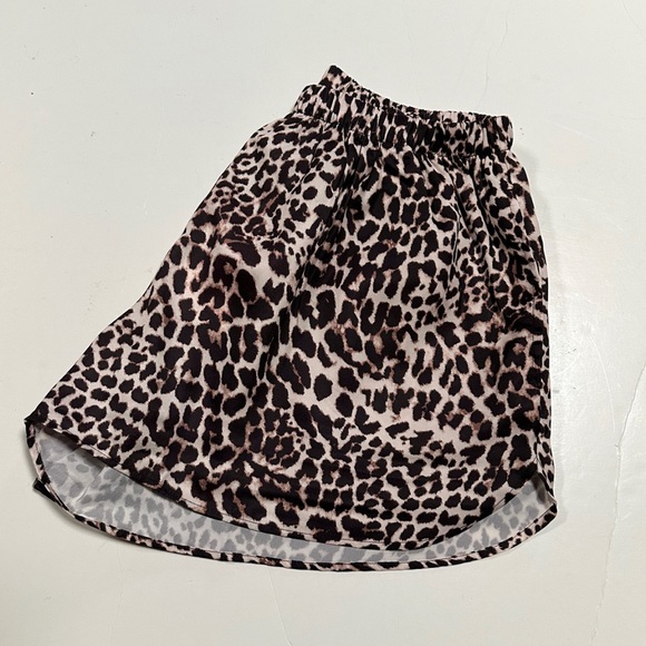 Van Winkle & Co. Cheetah Print Sleep Short - Picture 3 of 7